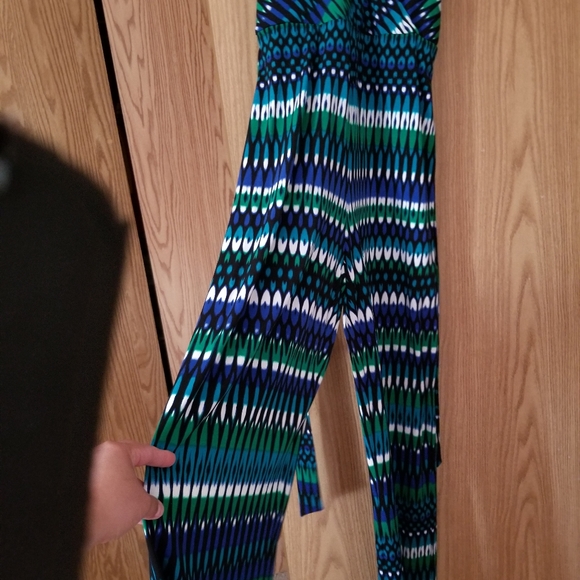 Long jumpsuit - Picture 3 of 3